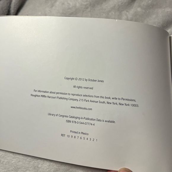 Texts‎ From Dog Book By October Jones Paperback Text Screen Prints Hilarious Dog - Picture 5 of 11